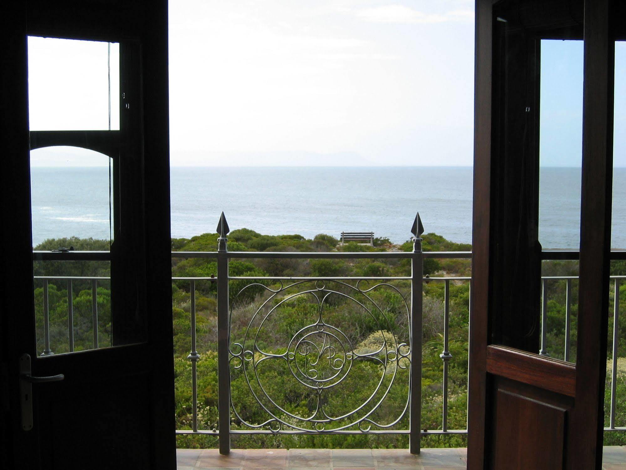 Auberge Provence Hermanus Luaran gambar
